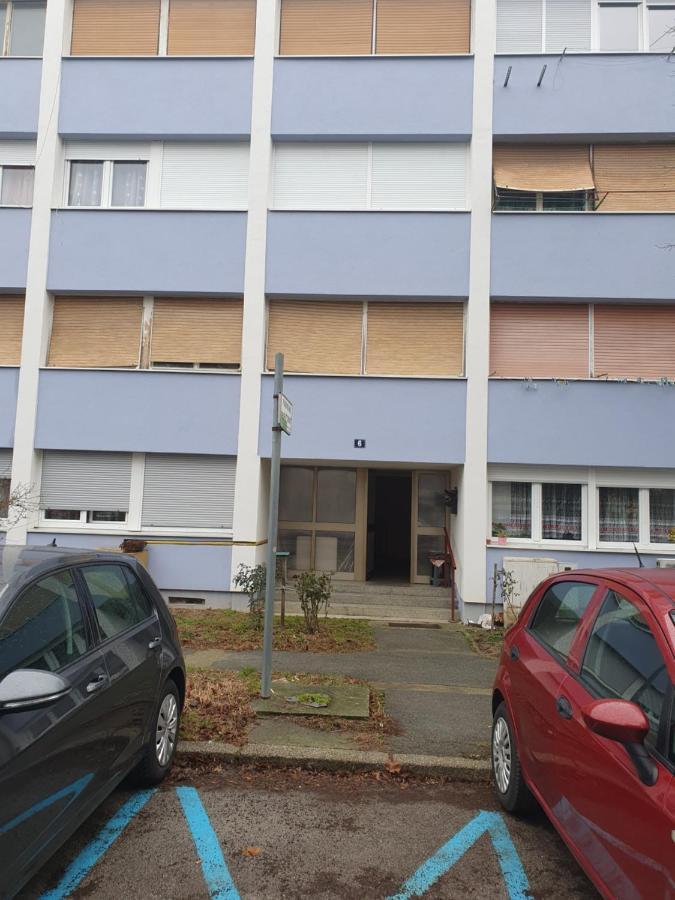 Studio Apartman Tamai Kutina Luaran gambar